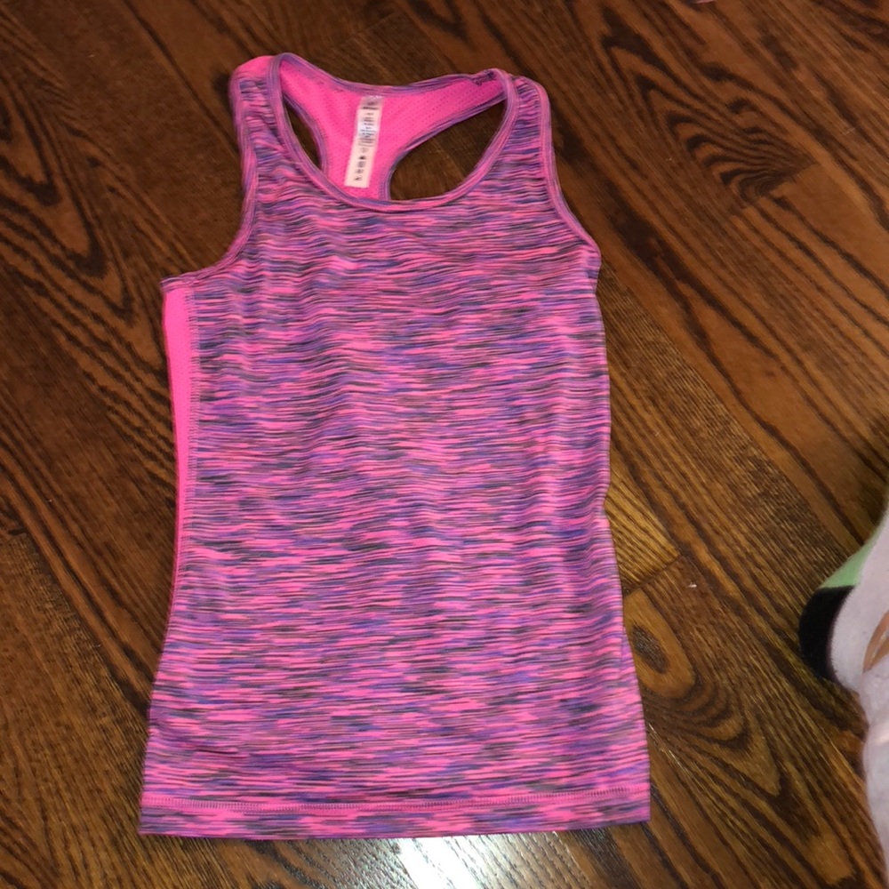 athletic girls top 90 degree